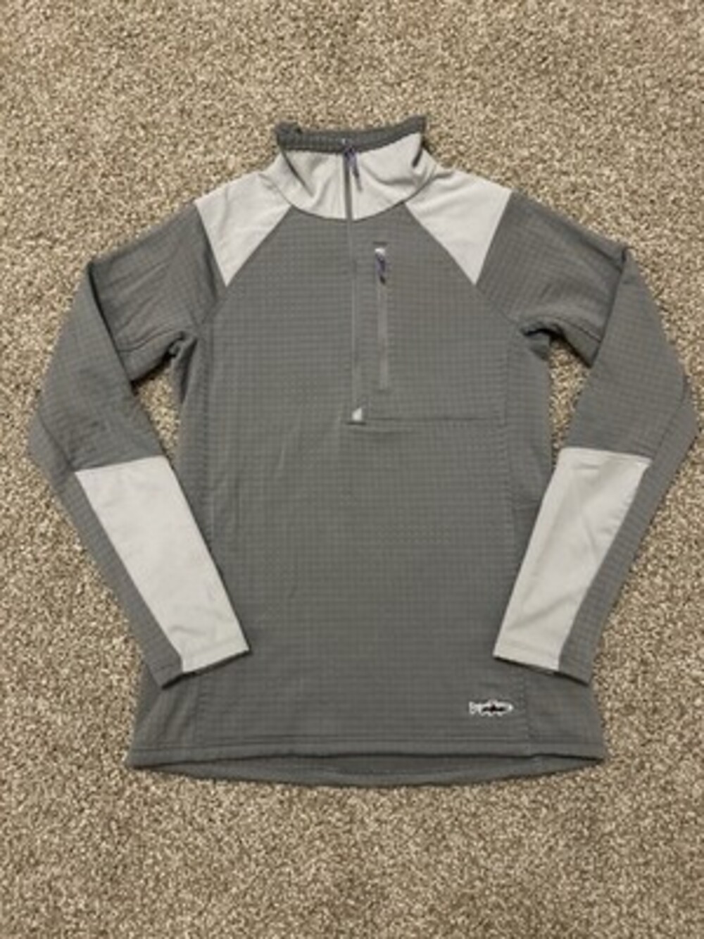Patagonia | Women's Long-Sleeved R1 Fitz Roy Trout 1/4-Zip Size Small